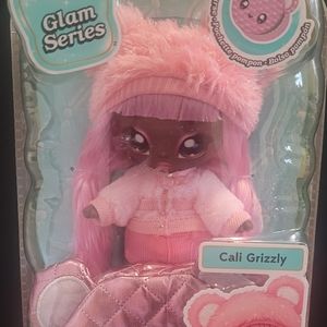 Na na surprise doll cali grizzly